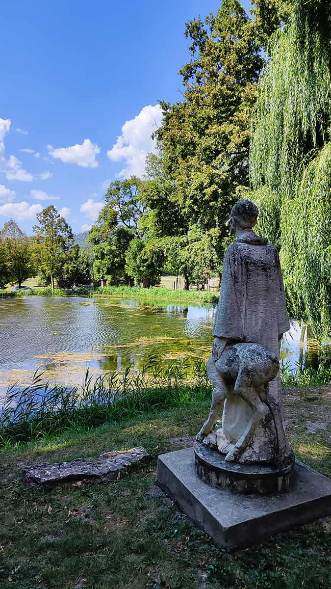 hikeling.hu - Szent Gellért szobra és a tó